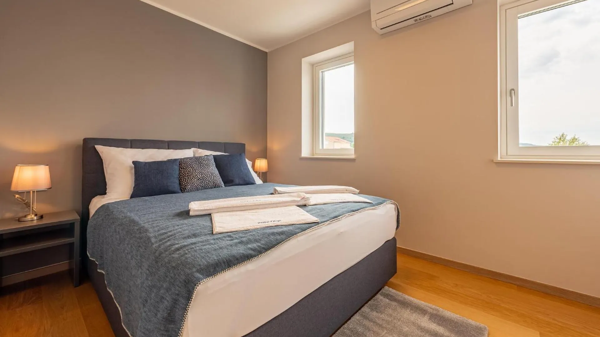 Awesome Apartment In Mrljane With Kitchen